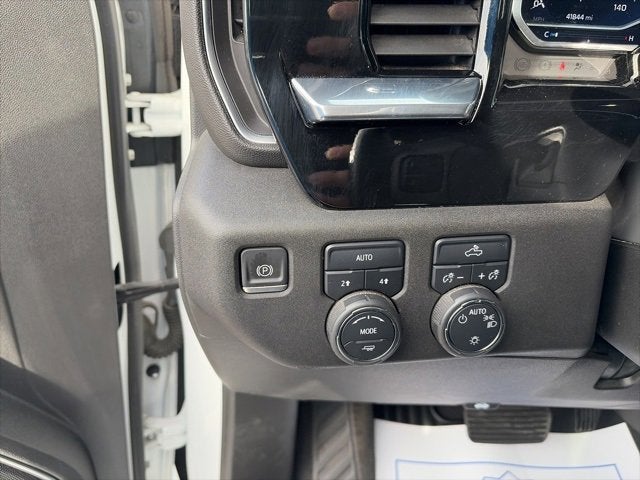 2022 Chevrolet Silverado 1500 LT (2FL)