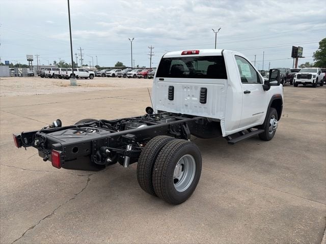 2026 GMC Sierra 3500 HD Chassis Cab Pro