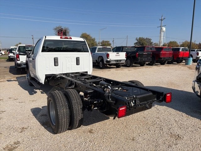 2026 GMC Sierra 3500 HD Chassis Cab Pro