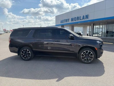 2023 Chevrolet Suburban RST