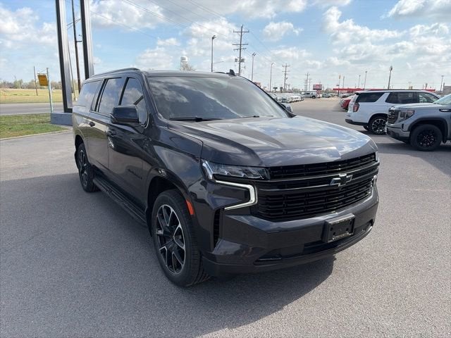 2023 Chevrolet Suburban RST