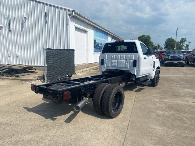 2024 Chevrolet Silverado 5500 HD Work Truck