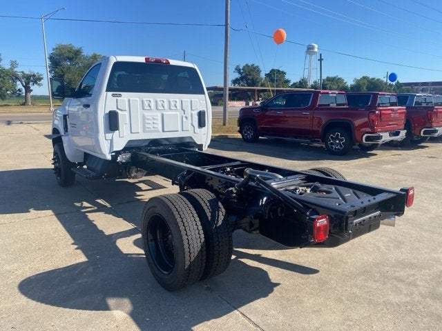 2025 Chevrolet Silverado 5500 HD Work Truck