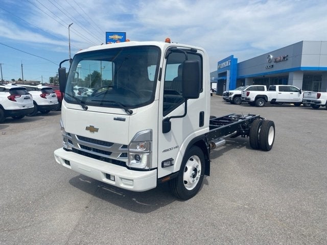 2024 Chevrolet Low Cab Forward 4500 NA