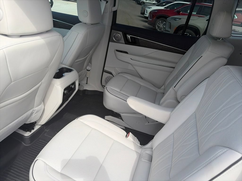 2027 Buick Enclave Avenir