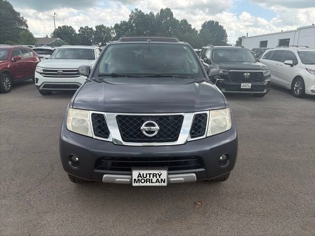 2012 Nissan Pathfinder LE