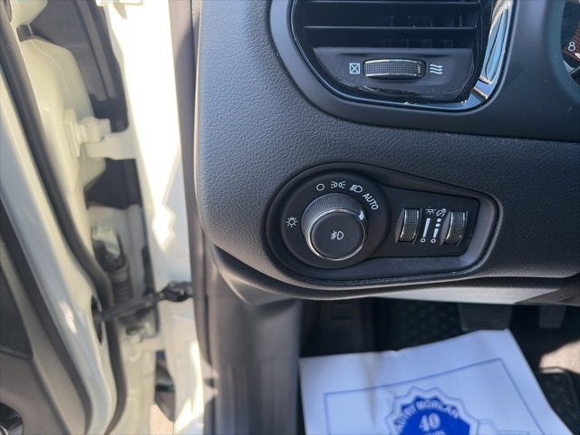 2023 Jeep Renegade Altitude