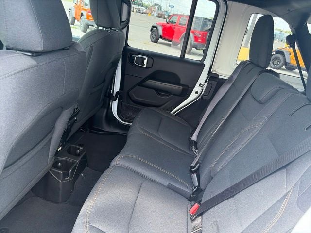 2026 Jeep Wrangler 4-Door Sahara 4x4