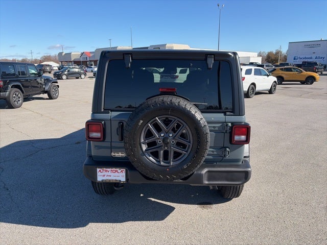 2026 Jeep Wrangler 4-Door Sport RHD 4x4