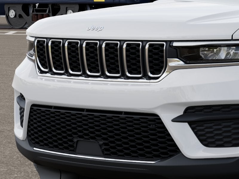 2027 Jeep Grand Cherokee Laredo - Photo 7