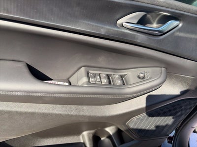 2027 Jeep Grand Cherokee GRAND CHEROKEE LAREDO 4X2