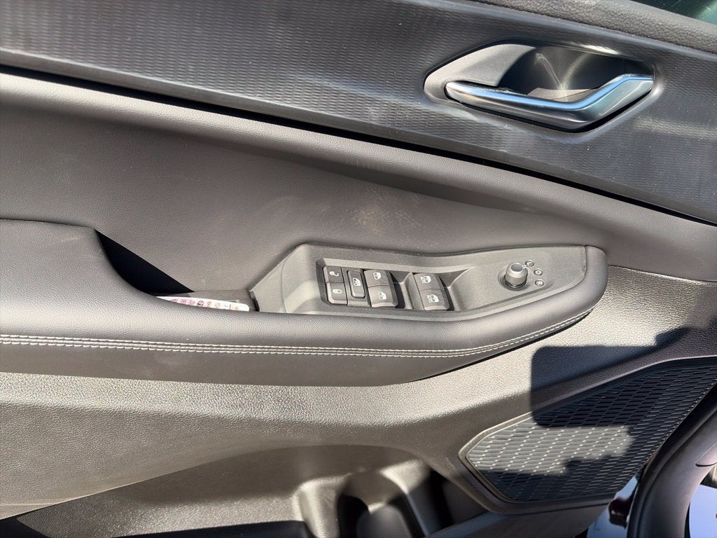 2027 Jeep Grand Cherokee GRAND CHEROKEE LAREDO 4X2