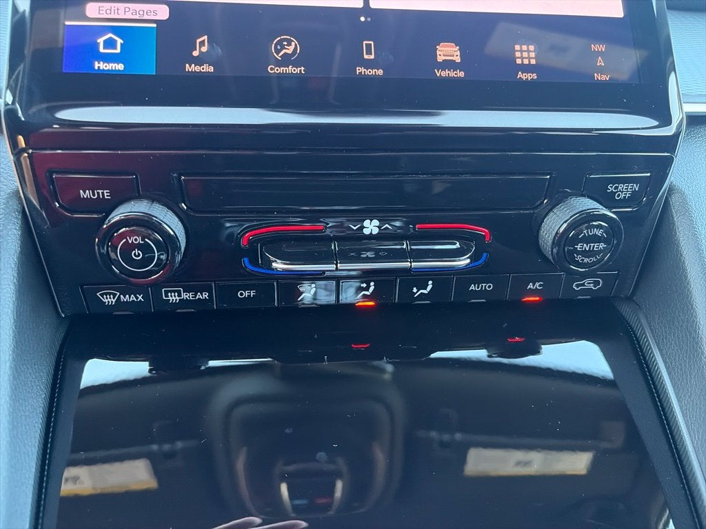 2027 Jeep Grand Cherokee GRAND CHEROKEE LAREDO 4X2