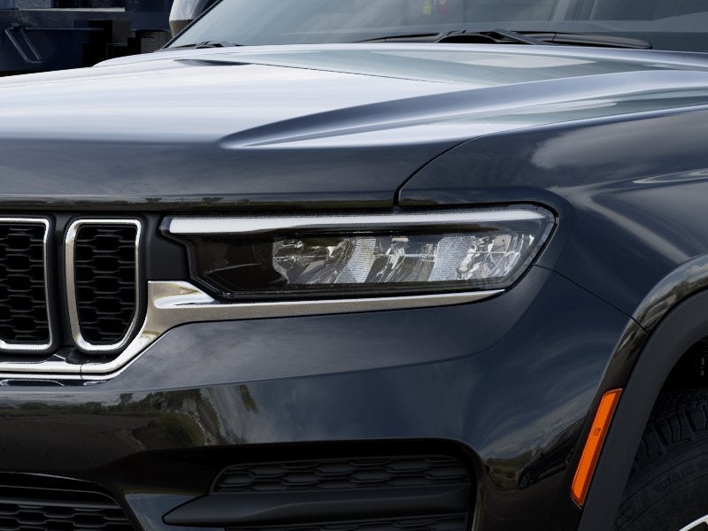 2027 Jeep Grand Cherokee Laredo - Photo 6