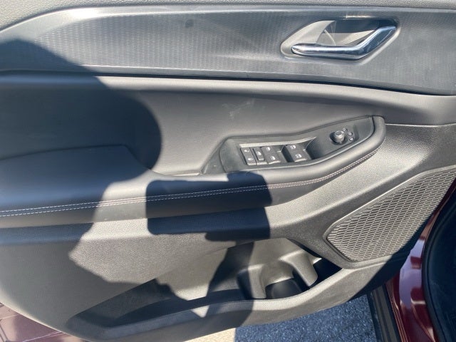 2025 Jeep Grand Cherokee GRAND CHEROKEE LAREDO 4X2