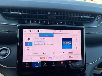 2027 Jeep Grand Cherokee GRAND CHEROKEE LAREDO 4X2