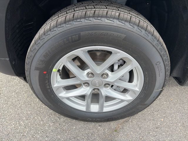 2026 Jeep Grand Cherokee GRAND CHEROKEE LAREDO 4X2