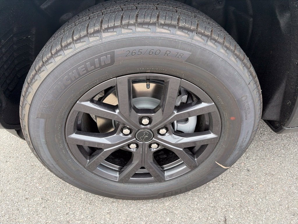 2027 Jeep Grand Cherokee GRAND CHEROKEE LAREDO ALTITUDE 4X2