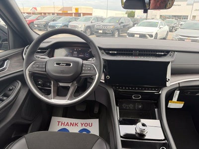 2027 Jeep Grand Cherokee GRAND CHEROKEE LAREDO ALTITUDE 4X2