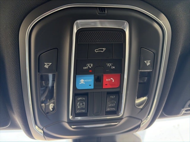 2025 Jeep Grand Cherokee Altitude X 4x4