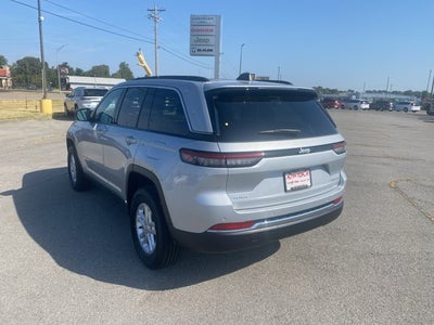 2025 Jeep Grand Cherokee GRAND CHEROKEE LAREDO 4X4