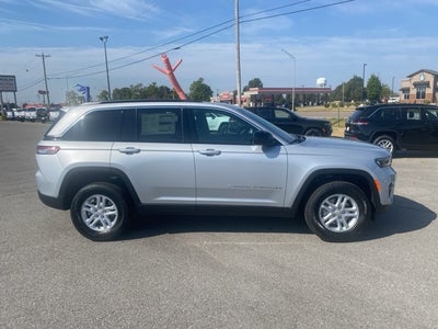 2025 Jeep Grand Cherokee GRAND CHEROKEE LAREDO 4X4