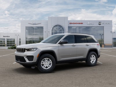 2025 Jeep Grand Cherokee GRAND CHEROKEE LAREDO 4X4