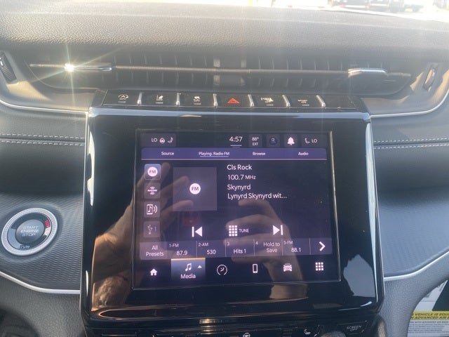 2025 Jeep Grand Cherokee GRAND CHEROKEE LAREDO X 4X4