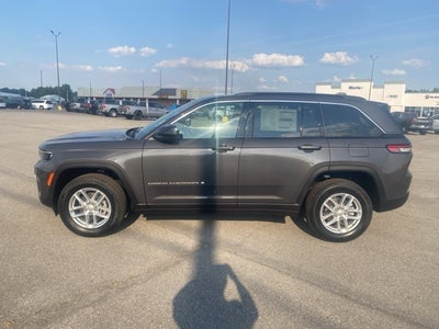 2025 Jeep Grand Cherokee GRAND CHEROKEE LAREDO X 4X4