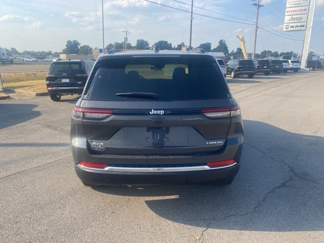 2025 Jeep Grand Cherokee GRAND CHEROKEE LAREDO X 4X4