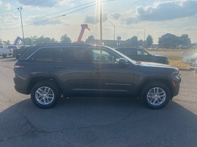 2025 Jeep Grand Cherokee GRAND CHEROKEE LAREDO X 4X4