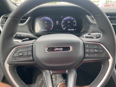 2025 Jeep Grand Cherokee GRAND CHEROKEE ALTITUDE 4X4