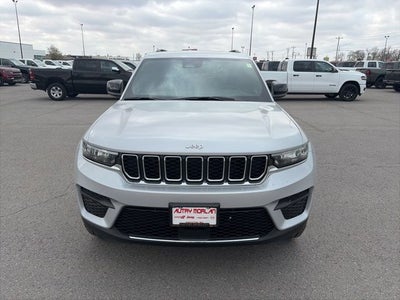 2026 Jeep Grand Cherokee GRAND CHEROKEE LAREDO 4X4