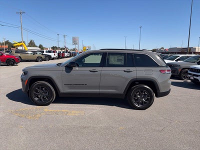 2027 Jeep Grand Cherokee GRAND CHEROKEE LAREDO ALTITUDE 4X4