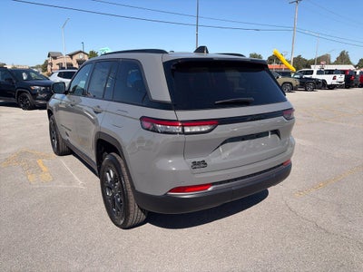 2027 Jeep Grand Cherokee GRAND CHEROKEE LAREDO ALTITUDE 4X4