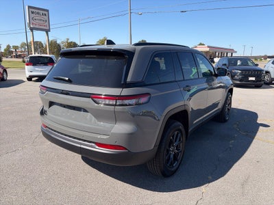 2027 Jeep Grand Cherokee GRAND CHEROKEE LAREDO ALTITUDE 4X4