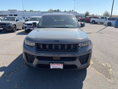 2027 Jeep Grand Cherokee GRAND CHEROKEE LAREDO ALTITUDE 4X4
