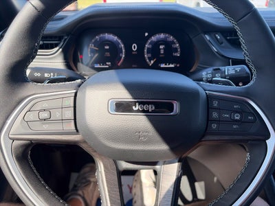 2027 Jeep Grand Cherokee GRAND CHEROKEE LAREDO ALTITUDE 4X4