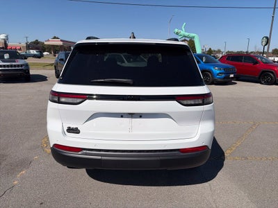 2027 Jeep Grand Cherokee GRAND CHEROKEE LAREDO ALTITUDE 4X4