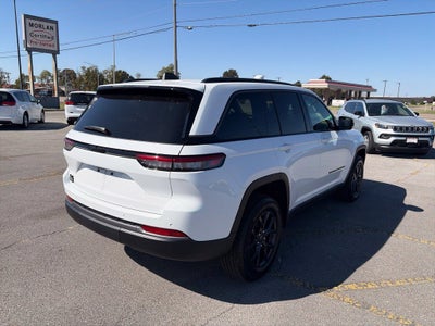 2027 Jeep Grand Cherokee GRAND CHEROKEE LAREDO ALTITUDE 4X4
