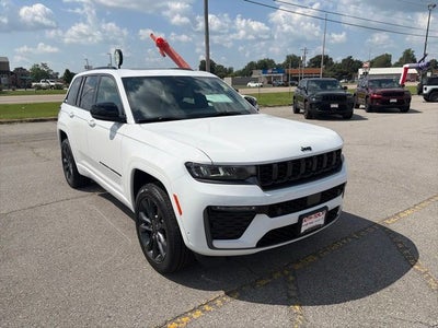 2026 Jeep Grand Cherokee GRAND CHEROKEE LIMITED RESERVE 4X4