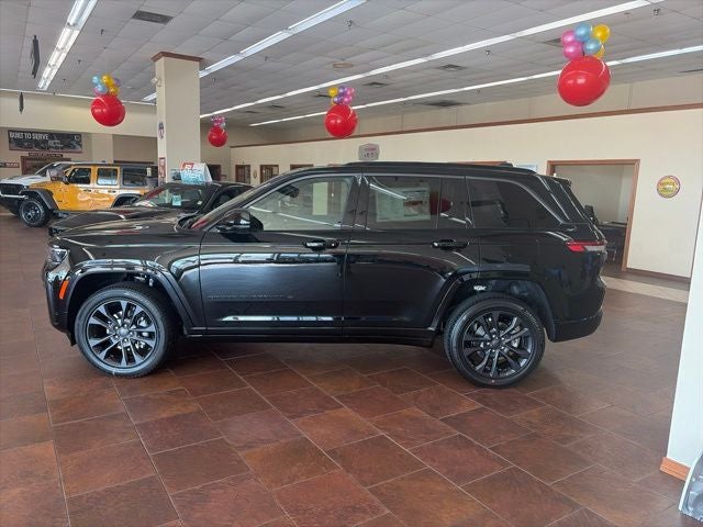 2026 Jeep Grand Cherokee GRAND CHEROKEE LIMITED RESERVE 4X4