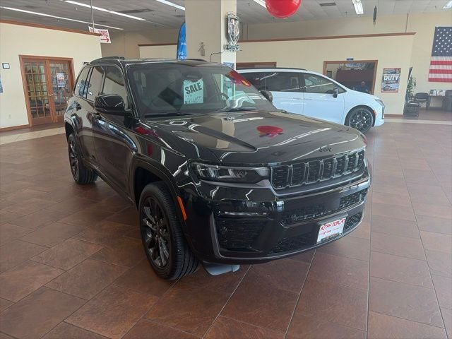 2026 Jeep Grand Cherokee GRAND CHEROKEE LIMITED RESERVE 4X4