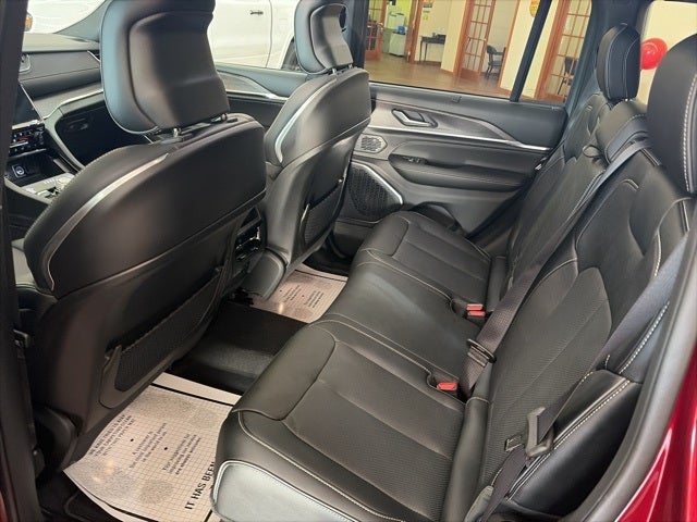 2025 Jeep Grand Cherokee GRAND CHEROKEE OVERLAND 4X4