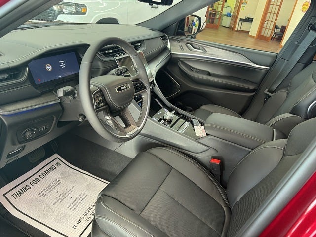 2025 Jeep Grand Cherokee GRAND CHEROKEE OVERLAND 4X4