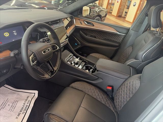 2026 Jeep Grand Cherokee GRAND CHEROKEE SUMMIT 4X4
