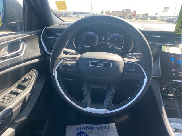 2025 Jeep Grand Cherokee GRAND CHEROKEE L LAREDO X 4X4