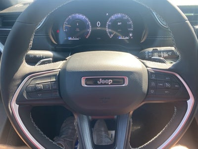 2025 Jeep Grand Cherokee GRAND CHEROKEE L LAREDO X 4X4