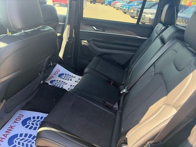 2027 Jeep Grand Cherokee GRAND CHEROKEE L LAREDO ALTITUDE 4X4