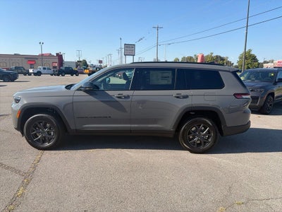 2027 Jeep Grand Cherokee GRAND CHEROKEE L LAREDO ALTITUDE 4X4